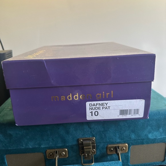 Madden Girl Dafney - Nude Sandal Pumps - Size 10 - Picture 5 of 5